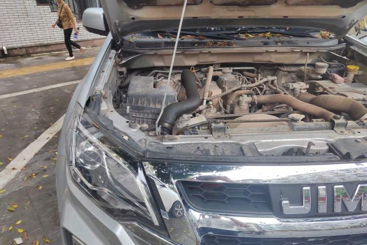 Used Isuzu JLM 2022 2.8T Classic Diesel Two-Wheel Drive Comfort Version with Long Wheelbase – JE493ZLQ6E Engine Bay Right