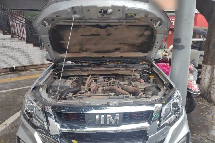 Used Isuzu JLM 2022 2.8T Classic Diesel Two-Wheel Drive Comfort Version with Long Wheelbase – JE493ZLQ6E Engine Bay