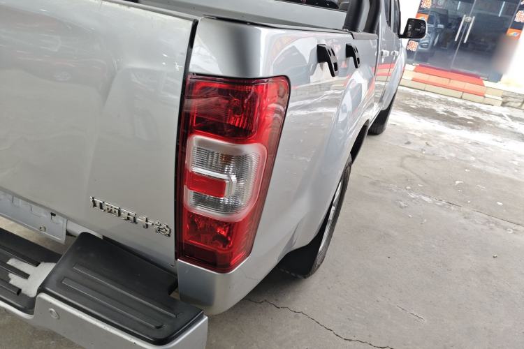 Used Isuzu JLM 2022 2.8T Classic Diesel Two-Wheel Drive Comfort Version with Standard Wheelbase – JE493ZLQ6E Exterior 6