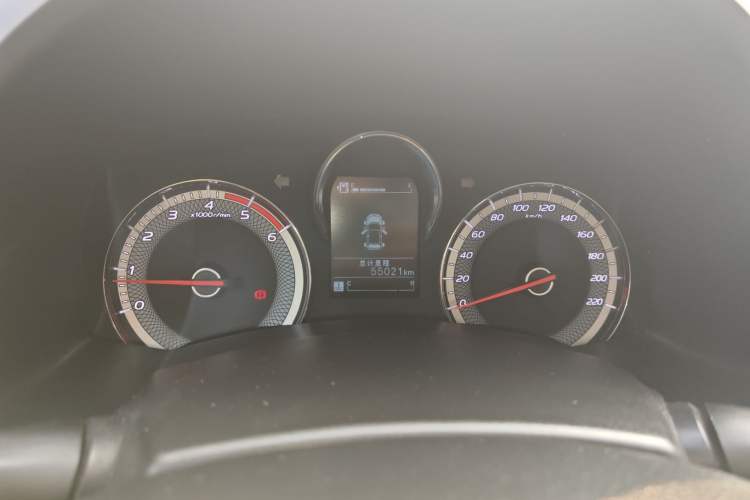Used Isuzu JLM 2022 2.8T Classic Diesel Two-Wheel Drive Comfort Version with Standard Wheelbase – JE493ZLQ6E Instrument Cluster