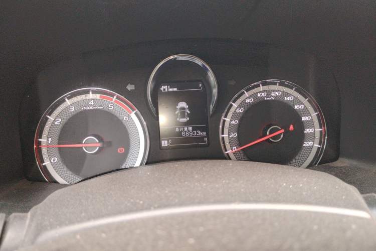 Used Isuzu JLM 2022 2.8T Classic Diesel Two-Wheel Drive Comfort Version with Long Wheelbase – JE493ZLQ6E Instrument Cluster