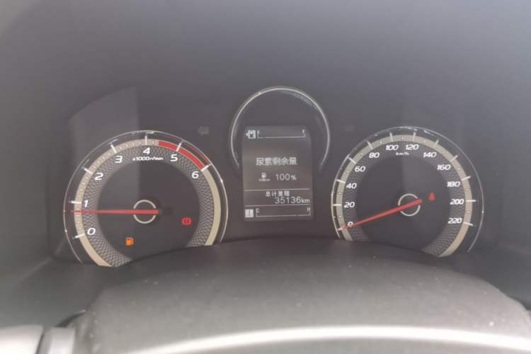 Used Isuzu JLM 2022 2.8T Classic Diesel Two-Wheel Drive Comfort Version with Long Wheelbase – JE493ZLQ6E Instrument Cluster