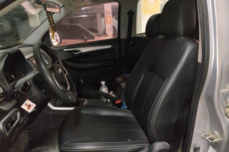 Used Isuzu JLM 2022 2.8T Classic Diesel Two-Wheel Drive Comfort Version with Standard Wheelbase – JE493ZLQ6E Left Front Seat