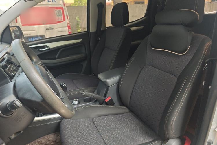 Used Isuzu JLM 2022 2.8T Classic Diesel 4x4 Comfort Edition Standard Wheelbase JE493ZLQ6E Left Front Seat
