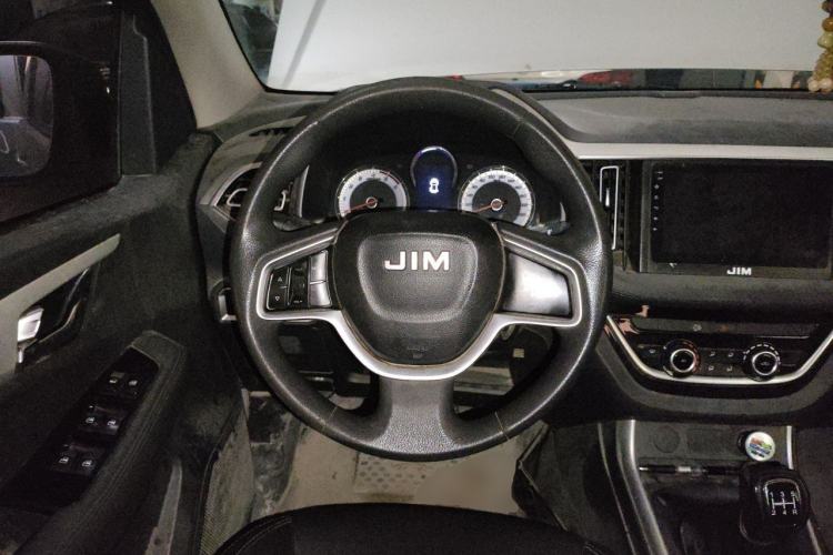 Used Isuzu JLM 2022 2.8T Classic Diesel Two-Wheel Drive Comfort Version with Standard Wheelbase – JE493ZLQ6E Steering Wheel