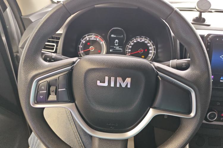 Used Isuzu JLM 2022 2.8T Classic Diesel Two-Wheel Drive Comfort Version with Standard Wheelbase – JE493ZLQ6E Steering Wheel