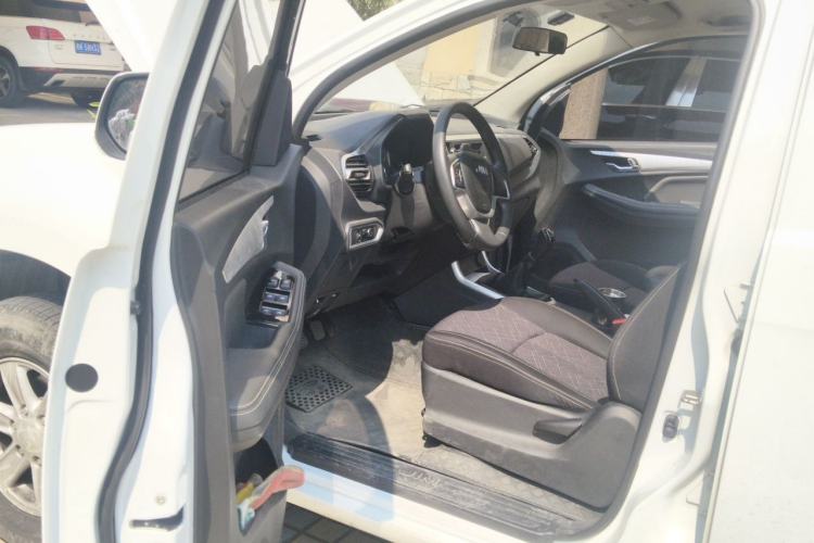 Used Isuzu JLM 2022 2.8T Classic Diesel Two-Wheel Drive Comfort Version with Long Wheelbase – JE493ZLQ6E Driver Seat