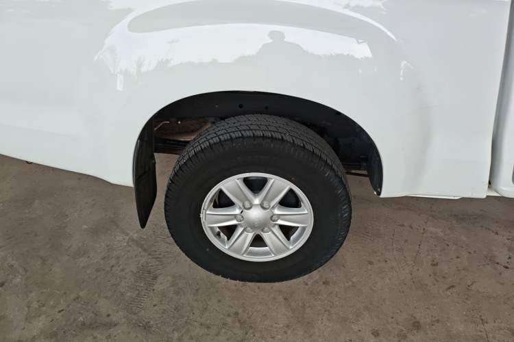 Used Isuzu JLM 2022 2.8T Classic Diesel Two-Wheel Drive Comfort Version with Long Wheelbase – JE493ZLQ6E Exterior 5