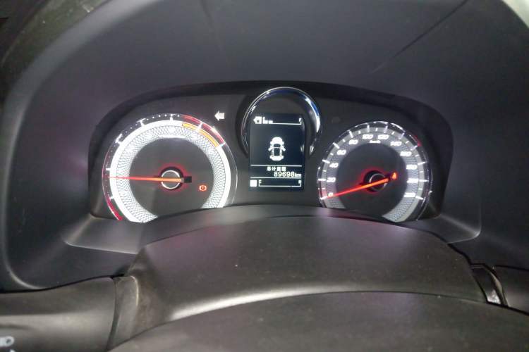 Used Isuzu JLM 2022 2.8T Classic Diesel Two-Wheel Drive Comfort Version with Long Wheelbase – JE493ZLQ6E Instrument Cluster