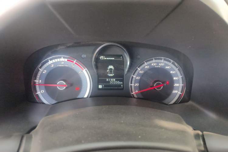 Used Isuzu JLM 2022 2.8T Classic Diesel Two-Wheel Drive Comfort Version with Long Wheelbase – JE493ZLQ6E Instrument Cluster