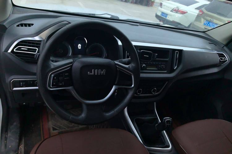 Used Isuzu JLM 2022 2.8T Classic Diesel 4x4 Comfort Version with Long Wheelbase – JE493ZLQ6E Interior 3