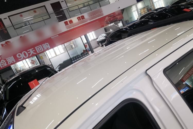 Used Isuzu JLM 2022 2.8T Classic Diesel Two-Wheel Drive Comfort Version with Standard Wheelbase – JE493ZLQ6E Roof