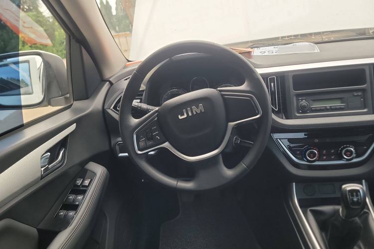 Used Isuzu JLM 2022 2.8T Classic Diesel Two-Wheel Drive Comfort Version with Long Wheelbase – JE493ZLQ6E Steering Wheel