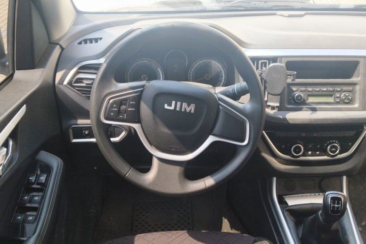 Used Isuzu JLM 2022 2.8T Classic Diesel Two-Wheel Drive Comfort Version with Long Wheelbase – JE493ZLQ6E Steering Wheel