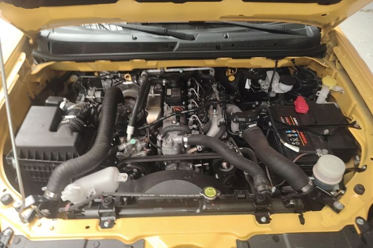 Used Isuzu JLM 2022 2.8T Classic Diesel Two-Wheel Drive Comfort Version with Long Wheelbase – JE493ZLQ6E Engine Bay