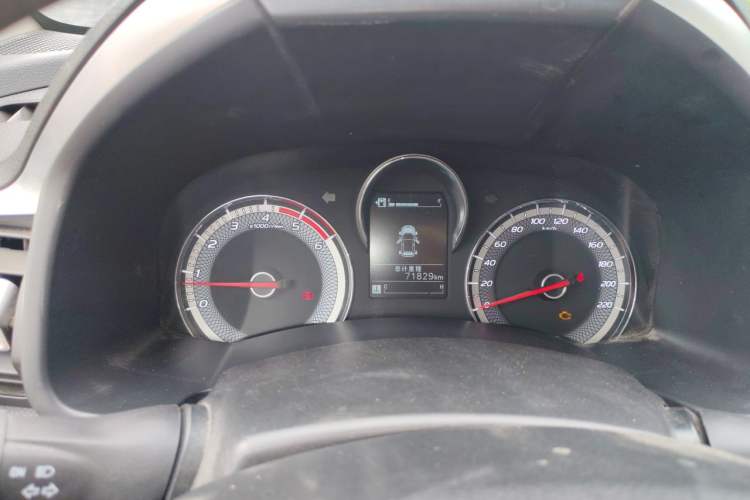 Used Isuzu JLM 2022 2.8T Classic Diesel 4x4 Comfort Version with Long Wheelbase – JE493ZLQ6E Instrument Cluster