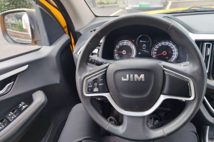 Used Isuzu JLM 2022 2.8T Classic Diesel 4x4 Comfort Version with Long Wheelbase – JE493ZLQ6E Steering Wheel