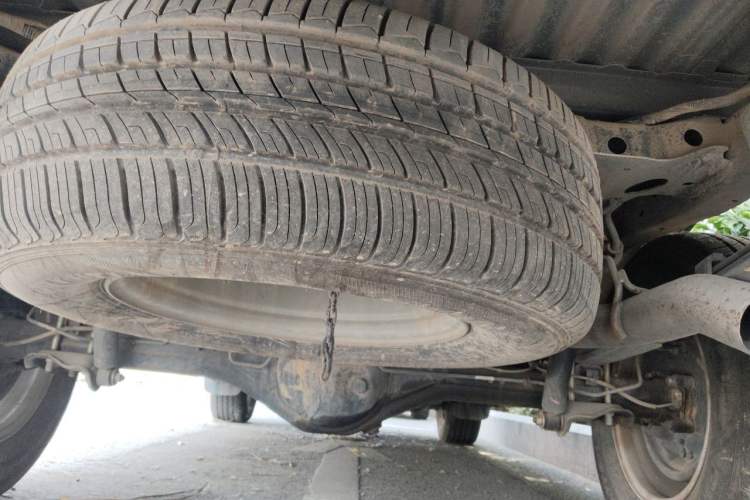 Used Isuzu JLM 2023 2.5T Diesel Manual Two-Wheel Drive Chima Version Standard Wheelbase Chassis Rear