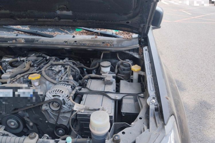 Used Isuzu JLM 2023 2.5T Diesel Manual Two-Wheel Drive Chima Version Standard Wheelbase Engine Bay Left
