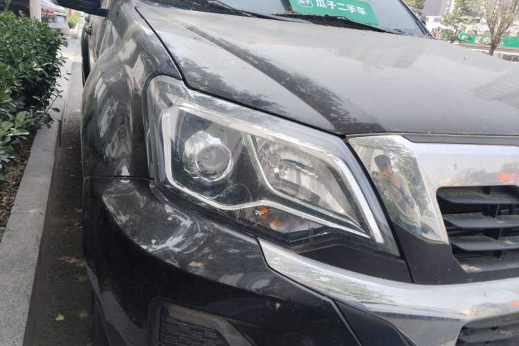 Used Isuzu JLM 2023 2.5T Diesel Manual Two-Wheel Drive Chima Version Standard Wheelbase Right Front Headlight
