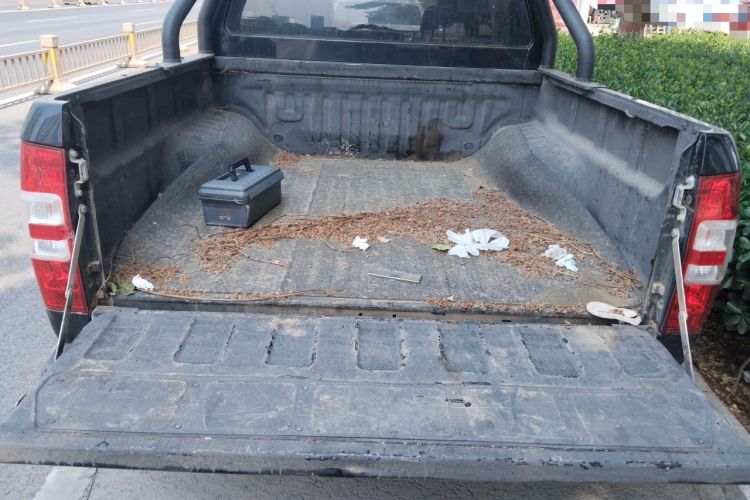 Used Isuzu JLM 2023 2.5T Diesel Manual Two-Wheel Drive Chima Version Standard Wheelbase Trunk