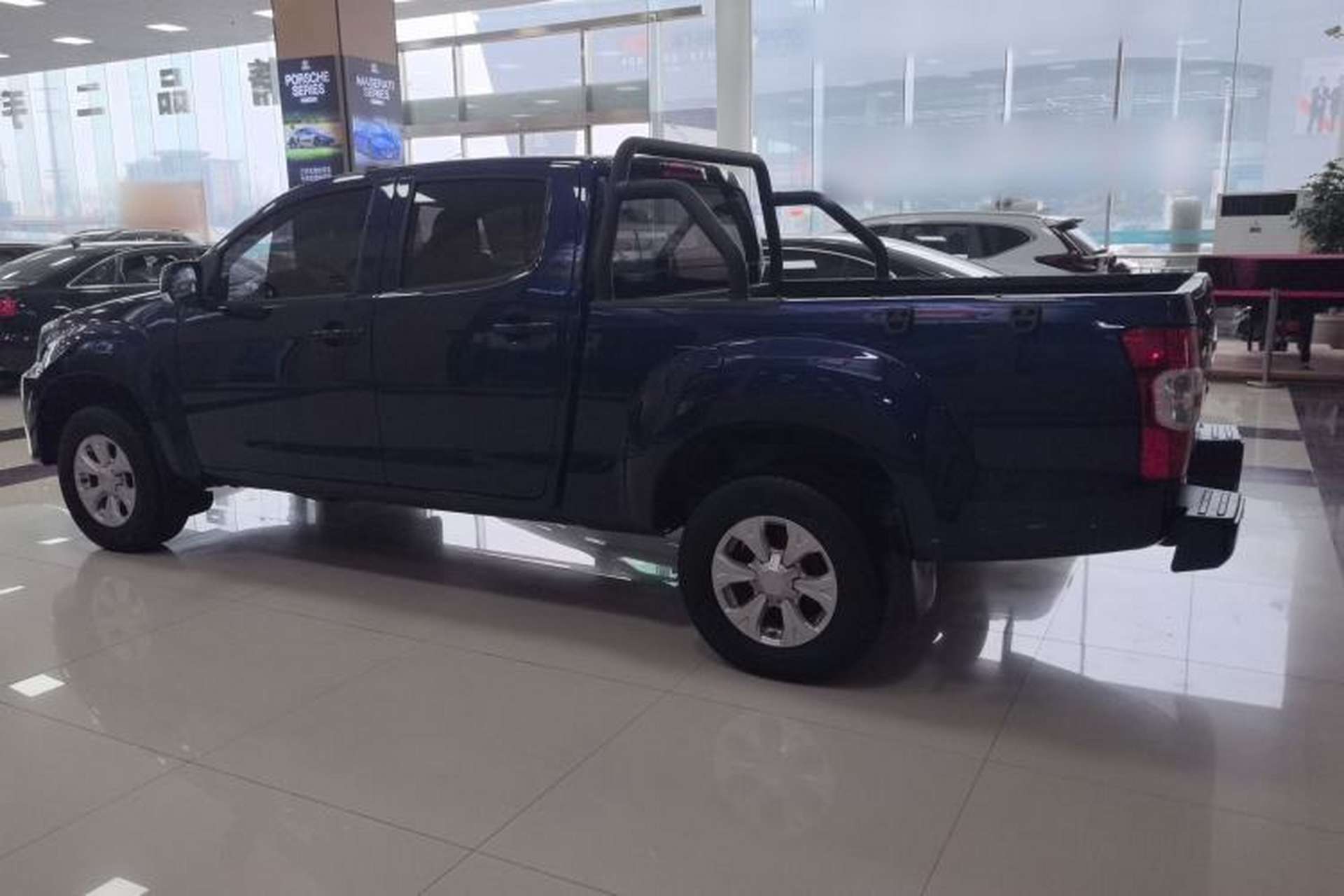 Used Isuzu JLM 2023 2.5T Diesel Manual Two-Wheel Drive Chima Long-Wheelbase Version Exterior 3