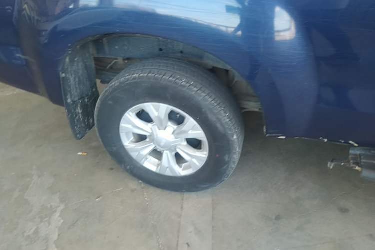 Used Isuzu JLM 2023 2.5T Diesel Manual Two-Wheel Drive Chima Long-Wheelbase Version Exterior 5