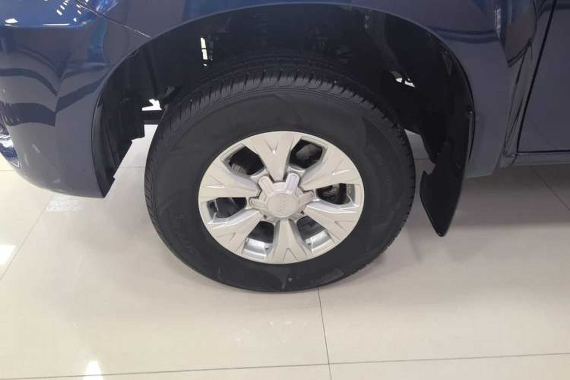 Used Isuzu JLM 2023 2.5T Diesel Manual Two-Wheel Drive Chima Long-Wheelbase Version Exterior 7
