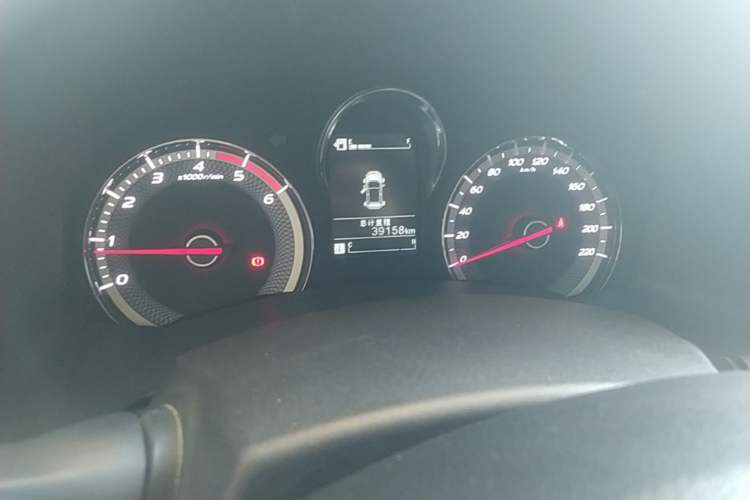 Used Isuzu JLM 2023 2.5T Diesel Manual Two-Wheel Drive Chima Long-Wheelbase Version Instrument Cluster