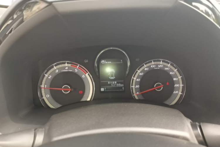 Used Isuzu JLM 2023 2.5T Diesel Manual 4x4 Chima Long-Wheelbase Version Instrument Cluster
