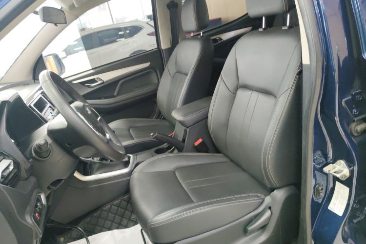 Used Isuzu JLM 2023 2.5T Diesel Manual Two-Wheel Drive Chima Long-Wheelbase Version Left Front Seat