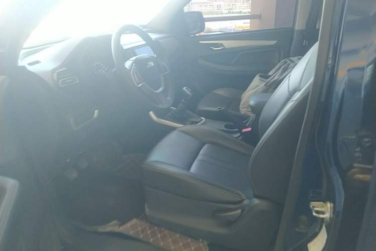 Used Isuzu JLM 2023 2.5T Diesel Manual Two-Wheel Drive Chima Long-Wheelbase Version Left Front Seat