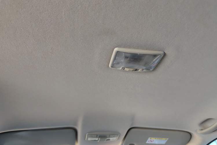 Used Isuzu JLM 2023 2.5T Diesel Manual 4x4 Chima Long-Wheelbase Version Headliner