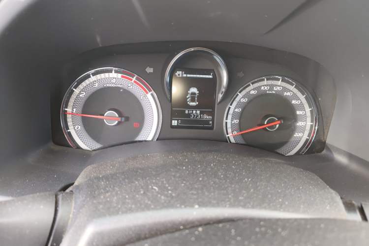 Used Isuzu JLM 2023 2.5T Diesel Manual 4x4 Chima Long-Wheelbase Version Instrument Cluster