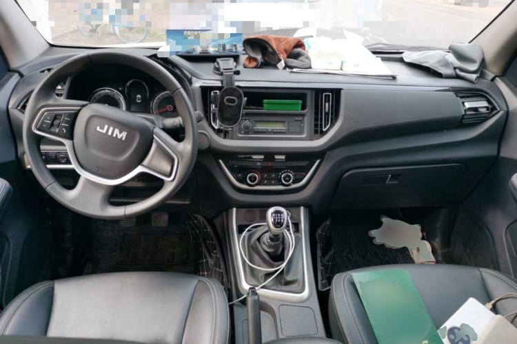 Used Isuzu JLM 2023 2.5T Diesel Manual Two-Wheel Drive Chima Version Standard Wheelbase Center Console