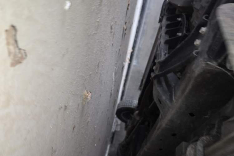 Used Isuzu JLM 2023 2.5T Diesel Manual 4x4 Chima Long-Wheelbase Version Chassis Front Left