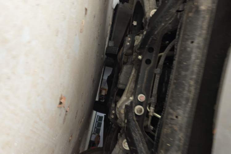 Used Isuzu JLM 2023 2.5T Diesel Manual 4x4 Chima Long-Wheelbase Version Chassis Front