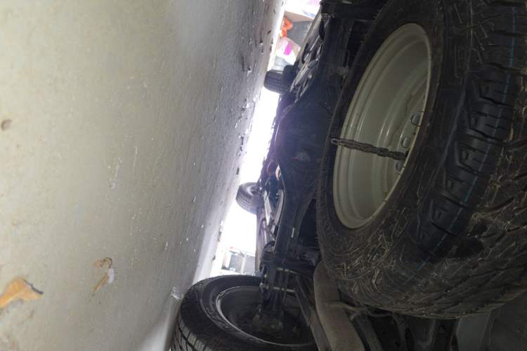 Used Isuzu JLM 2023 2.5T Diesel Manual 4x4 Chima Long-Wheelbase Version Chassis Rear