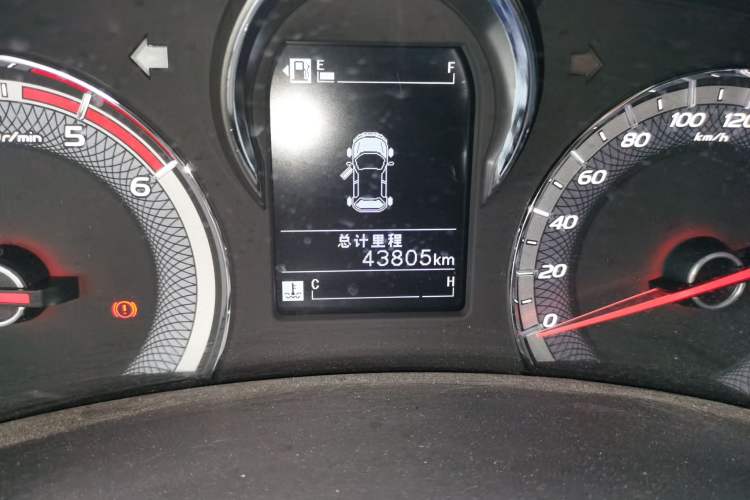 Used Isuzu JLM 2023 2.5T Diesel Manual Two-Wheel Drive Chima Version Standard Wheelbase Odometer Close Up
