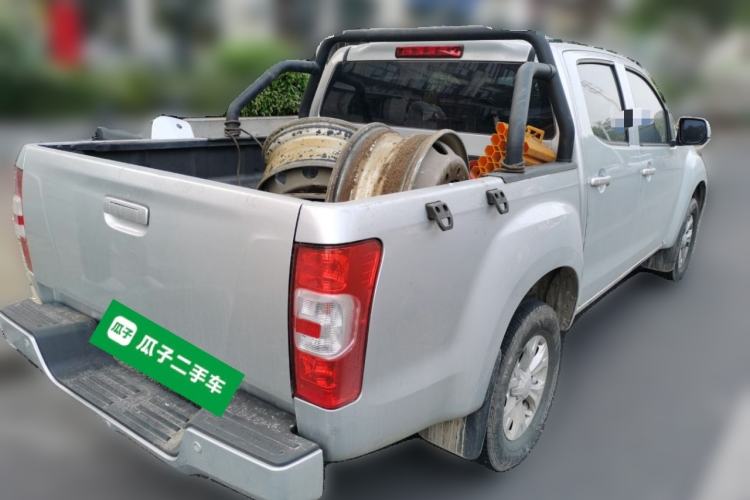Used Isuzu JLM 2023 2.5T Diesel Manual Two-Wheel Drive Chima Version Standard Wheelbase Rear Right 45 Deg