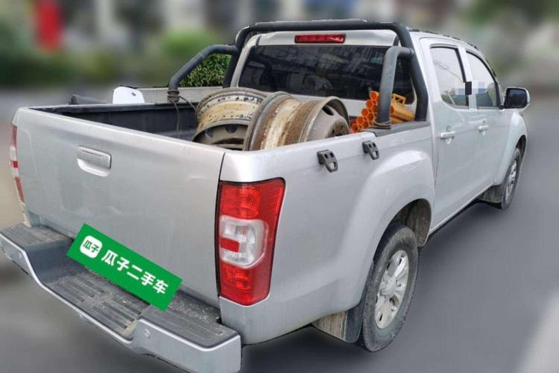 Used Isuzu JLM 2023 2.5T Diesel Manual Two-Wheel Drive Chima Version Standard Wheelbase Rear Right 45 Deg