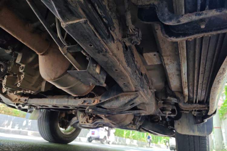 Used Isuzu JLM 2023 2.5T Diesel Manual 4x4 Chima Long-Wheelbase Version Chassis Front Right