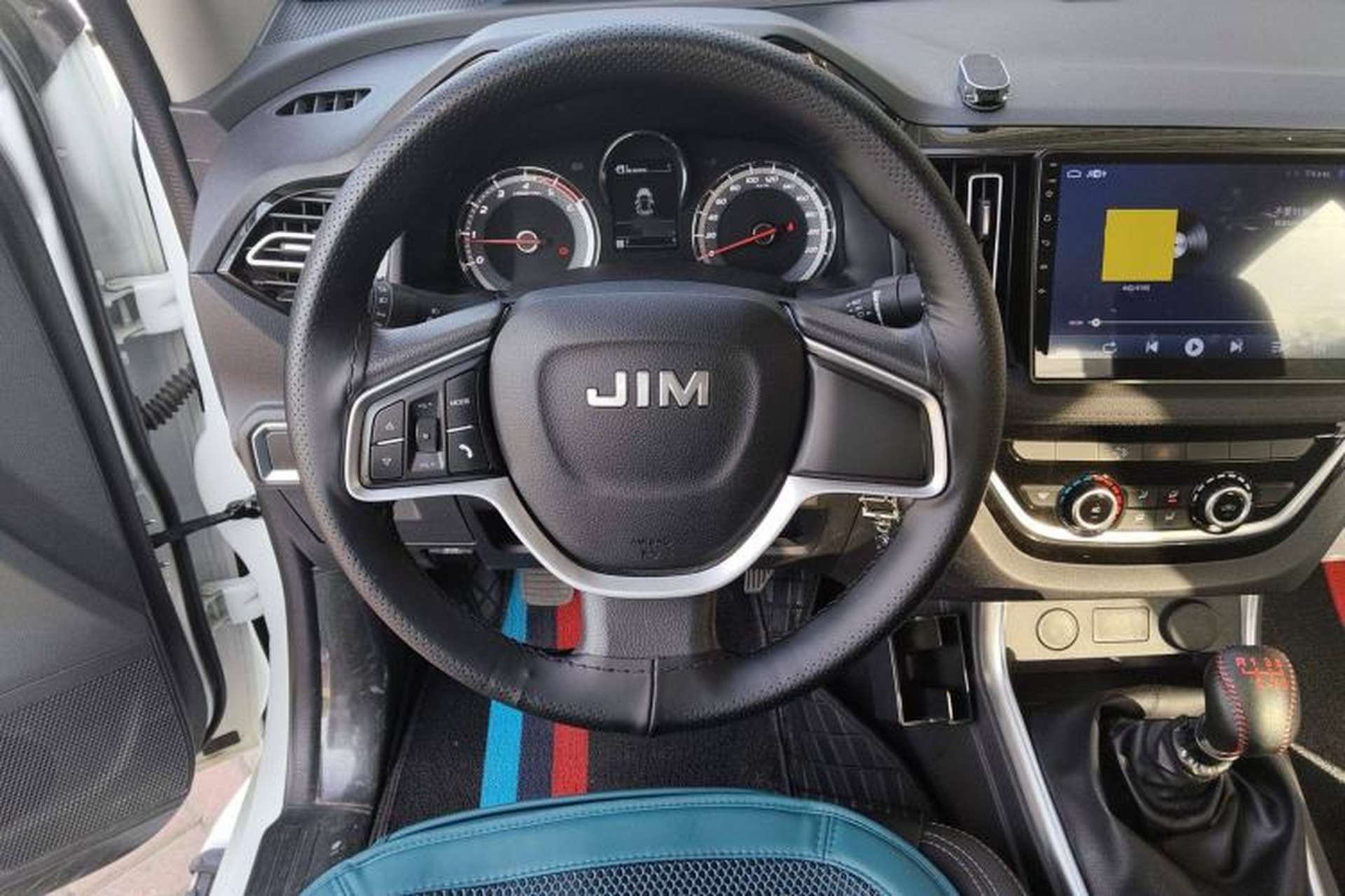 Used Isuzu JLM 2023 2.5T Diesel Manual 4x4 Chima Long-Wheelbase Version Steering Wheel