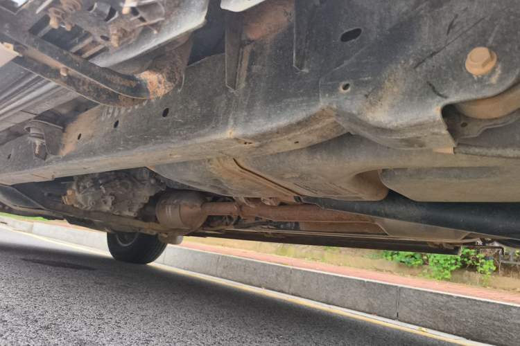 Used Isuzu JLM 2024 2.5T Diesel Automatic 4x4 Chima Type Flat-Base Cargo Bed Chassis Rear Left