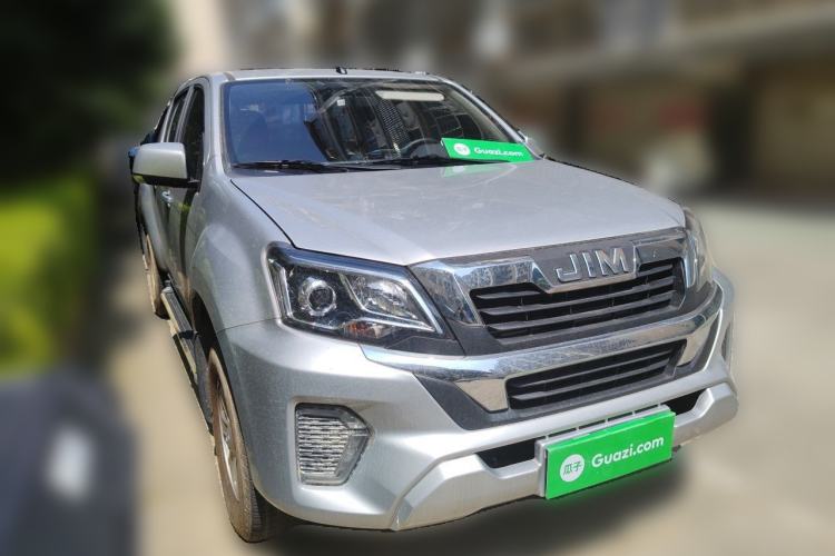 Used Isuzu JLM 2024 Classic 2.8T Diesel Manual Two-Wheel-Drive Comfort Version with Long Wheelbase and Flat-Floor Cargo Bed Front Right 45 Deg