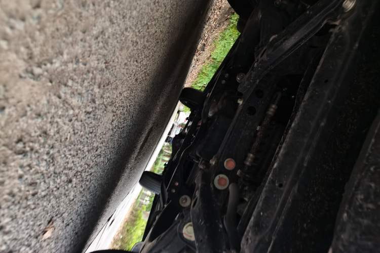 Used Isuzu JLM  Chassis Front
