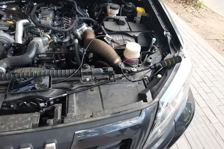Used Isuzu JLM  Engine Bay Left