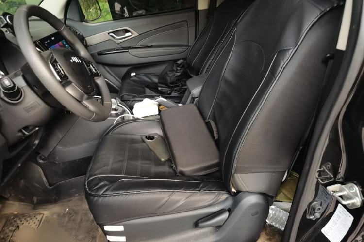Used Isuzu JLM  Left Front Seat