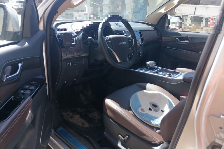 Used Isuzu mu-X 2022 2.0T Gasoline Automatic 4x4 Enjoyment Model 5 Seats Driver Seat