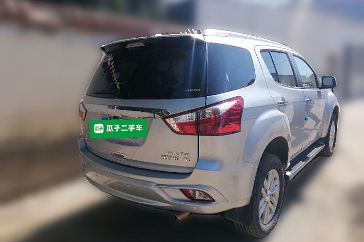 Used Isuzu mu-X 2022 2.0T Gasoline Automatic 4x4 Enjoyment Model 5 Seats Rear Right 45 Deg